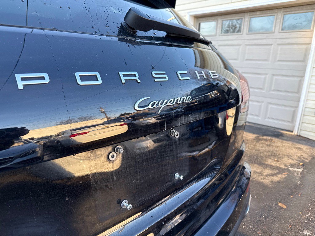 2016 Porsche Cayenne Image 18