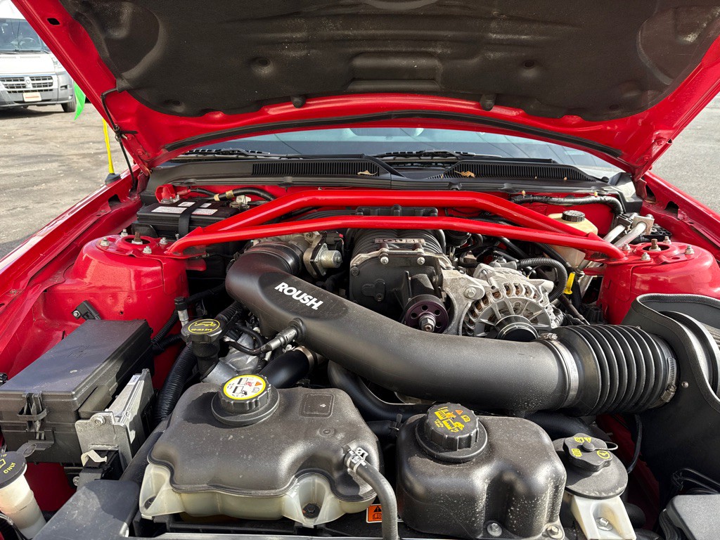 2007 Ford Mustang Image 2