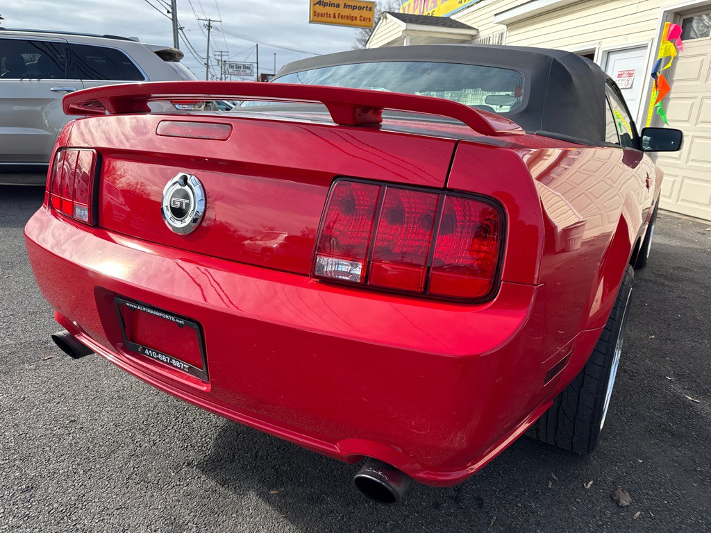 2007 Ford Mustang Image 10
