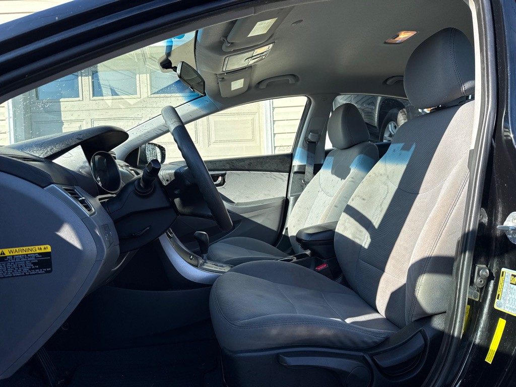 2013 Hyundai Elantra Image 5