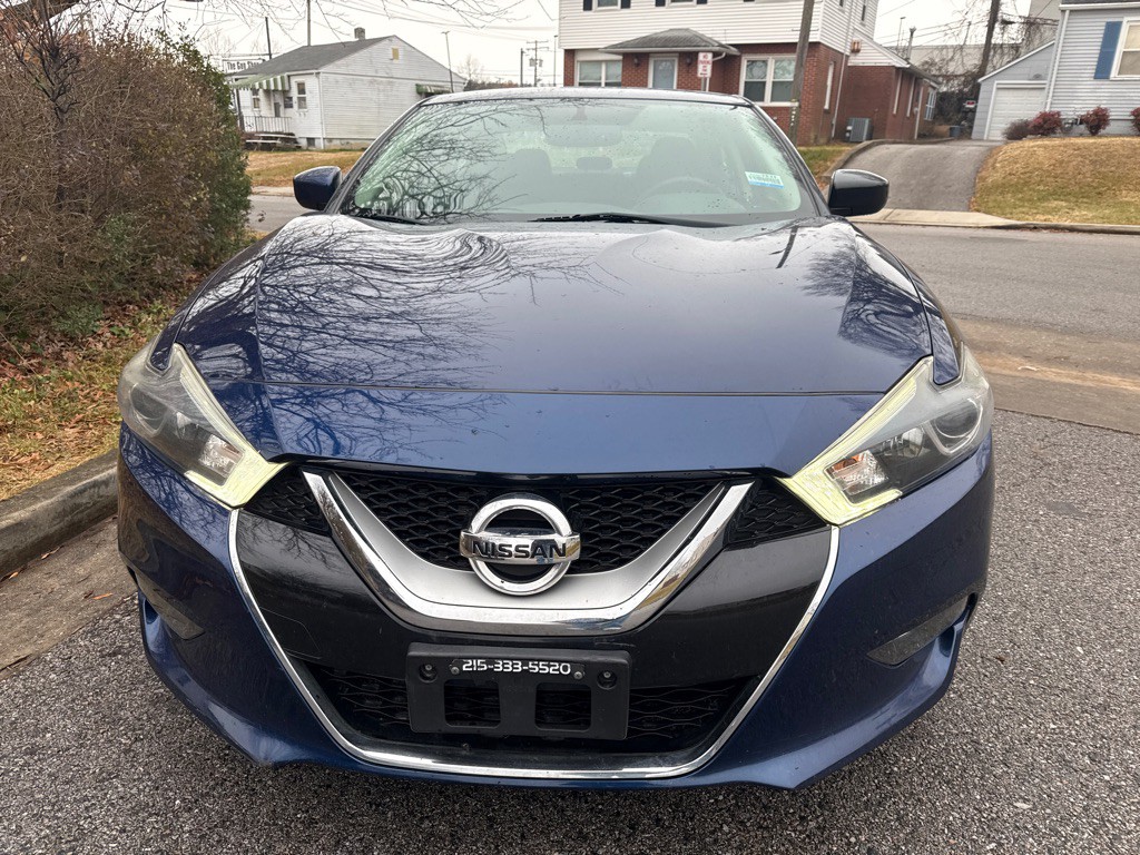 2017 Nissan Maxima Image 2