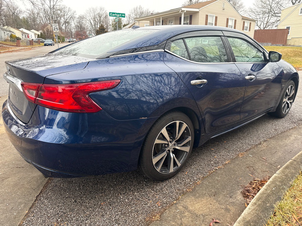 2017 Nissan Maxima Image 4