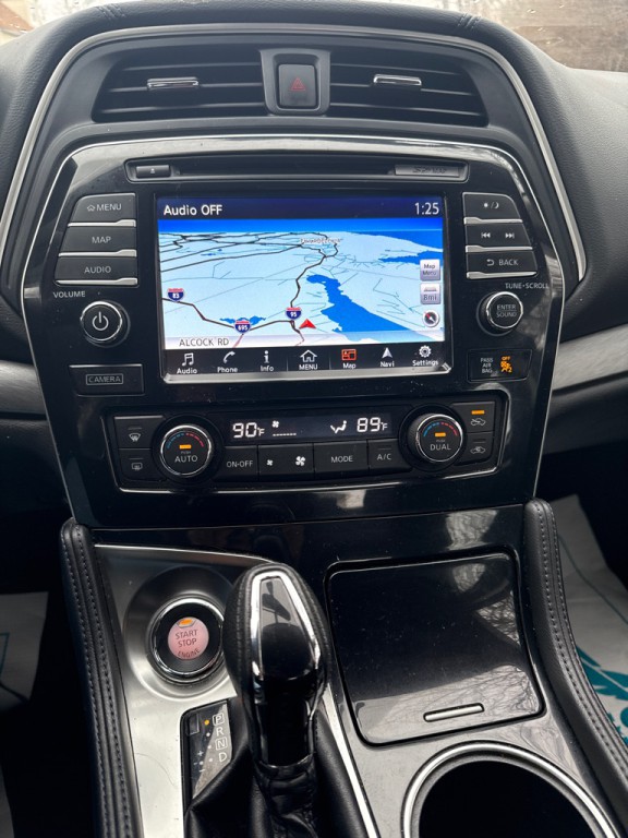 2017 Nissan Maxima Image 7