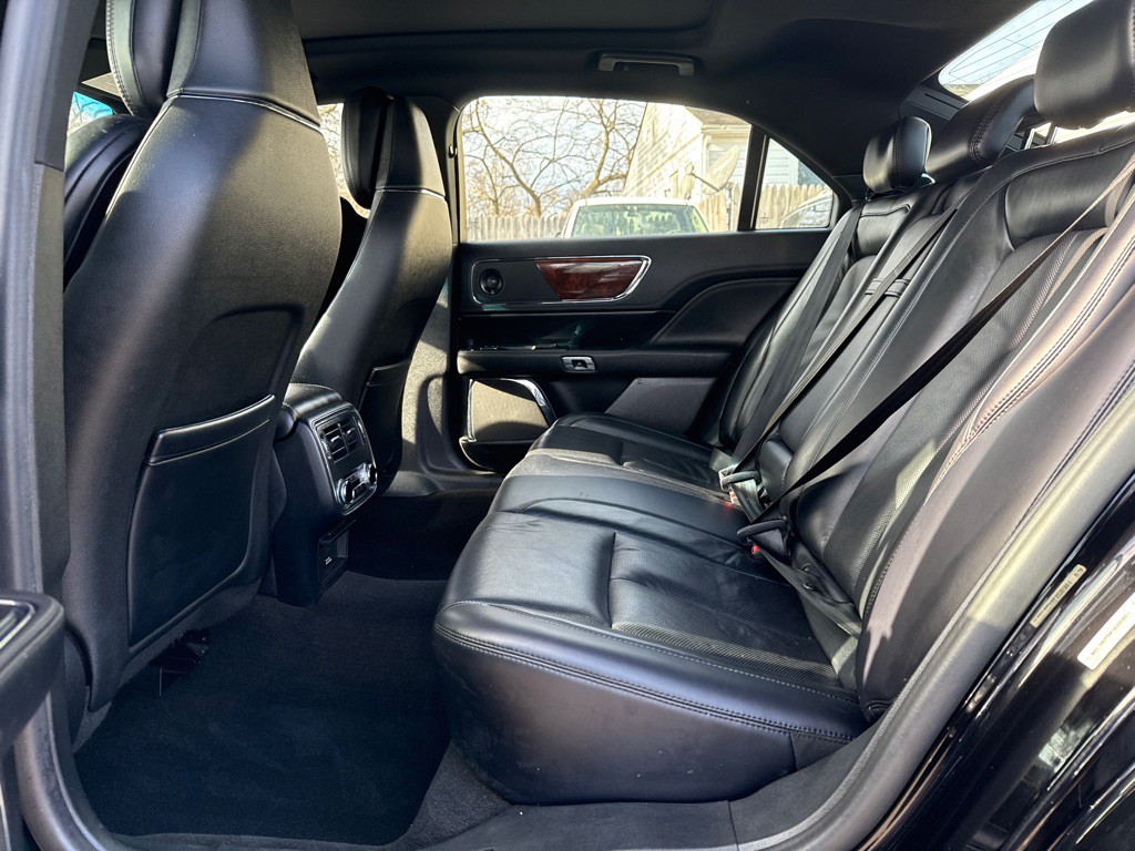 2019 Lincoln Continental Image 10
