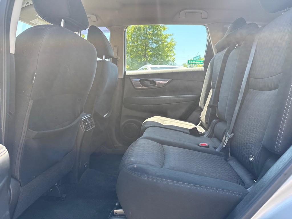 2020 Nissan Rogue Image 9