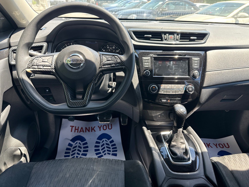 2020 Nissan Rogue Image 10