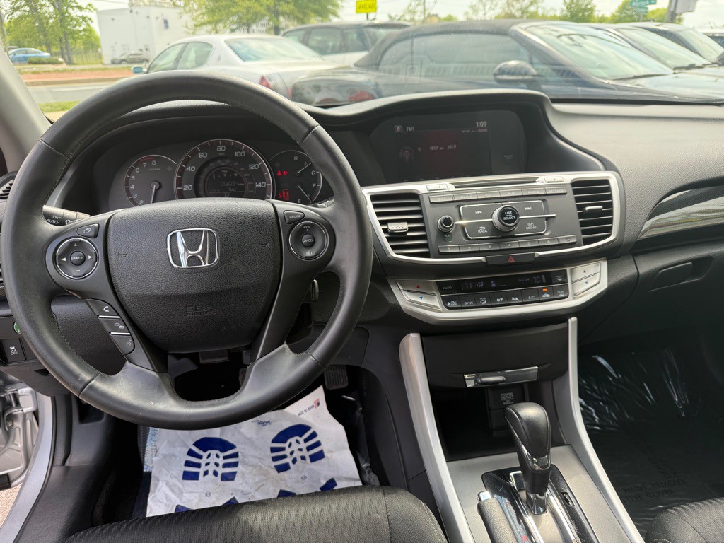 2014 Honda Accord Image 8