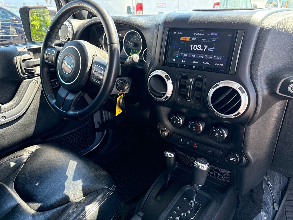 2014 Jeep Wrangler Unlimited Image 11