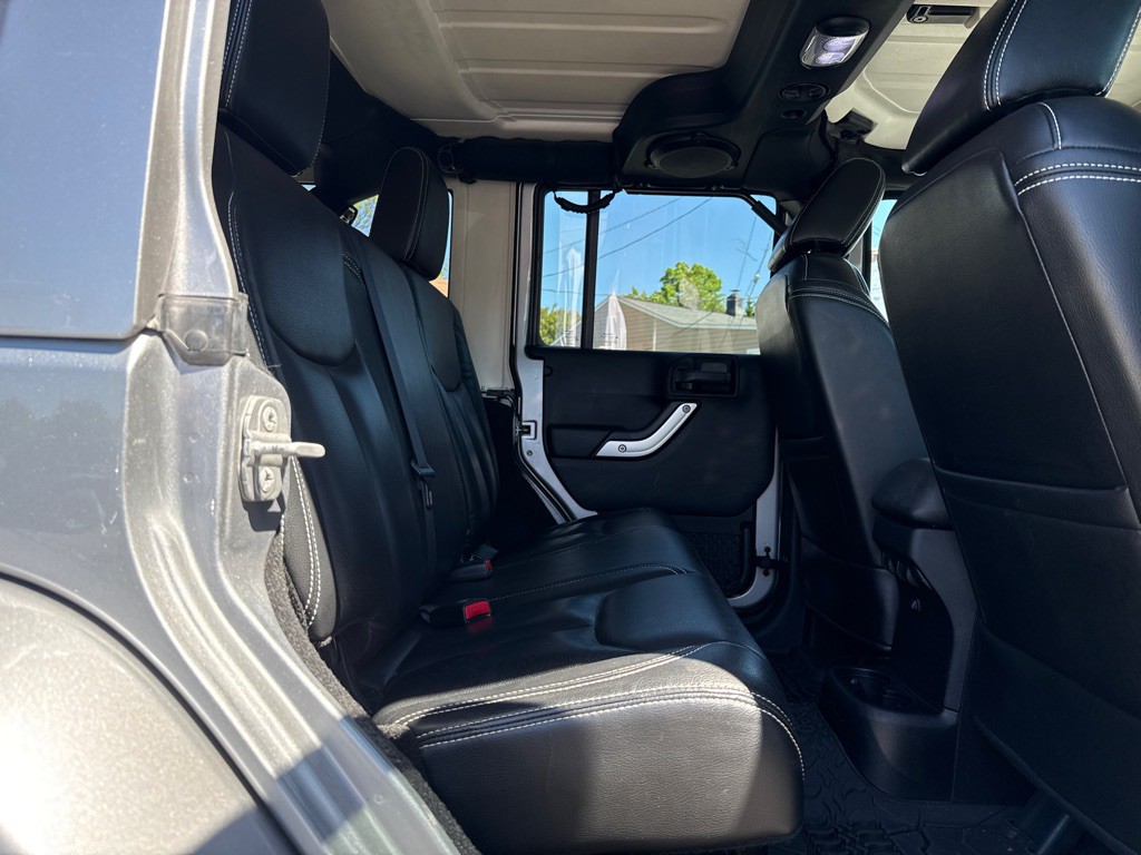 2014 Jeep Wrangler Unlimited Image 12