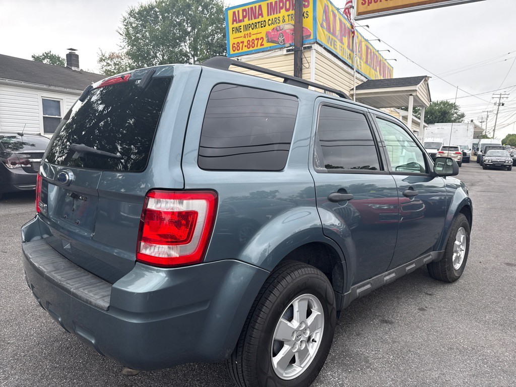 2010 Ford Escape Image 4