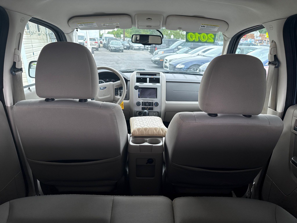 2010 Ford Escape Image 7