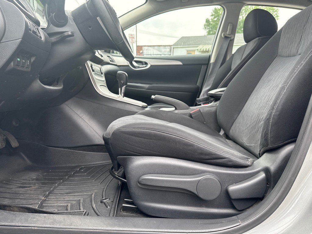 2014 Nissan Sentra Image 5
