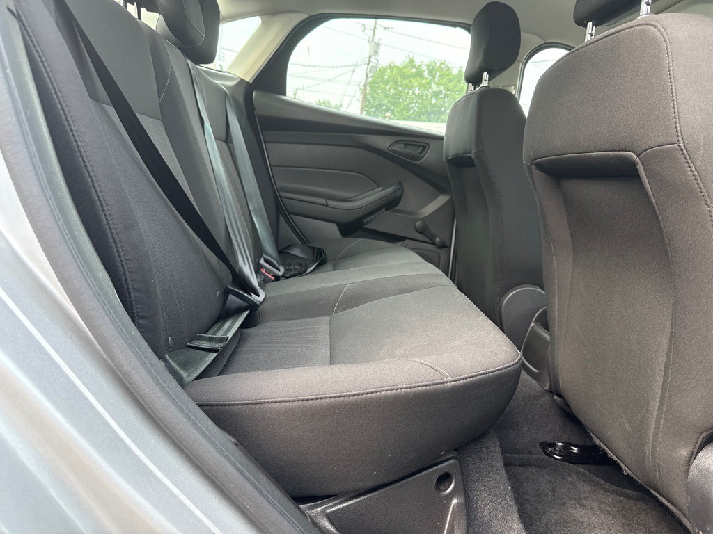 2016 Ford Focus Image 4