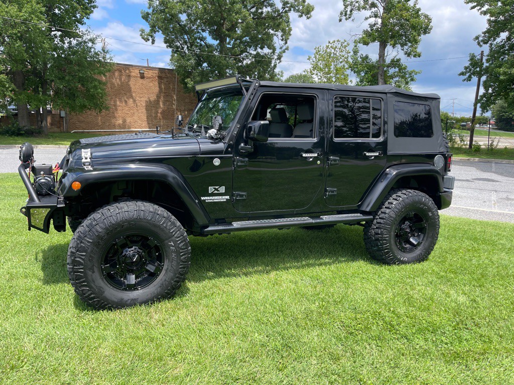 2009 Jeep Wrangler Unlimited Image 1