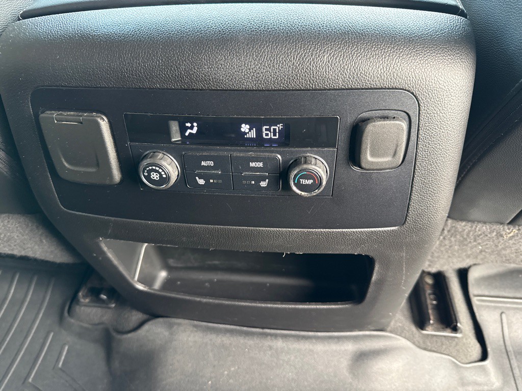 2020 GMC Yukon Image 14