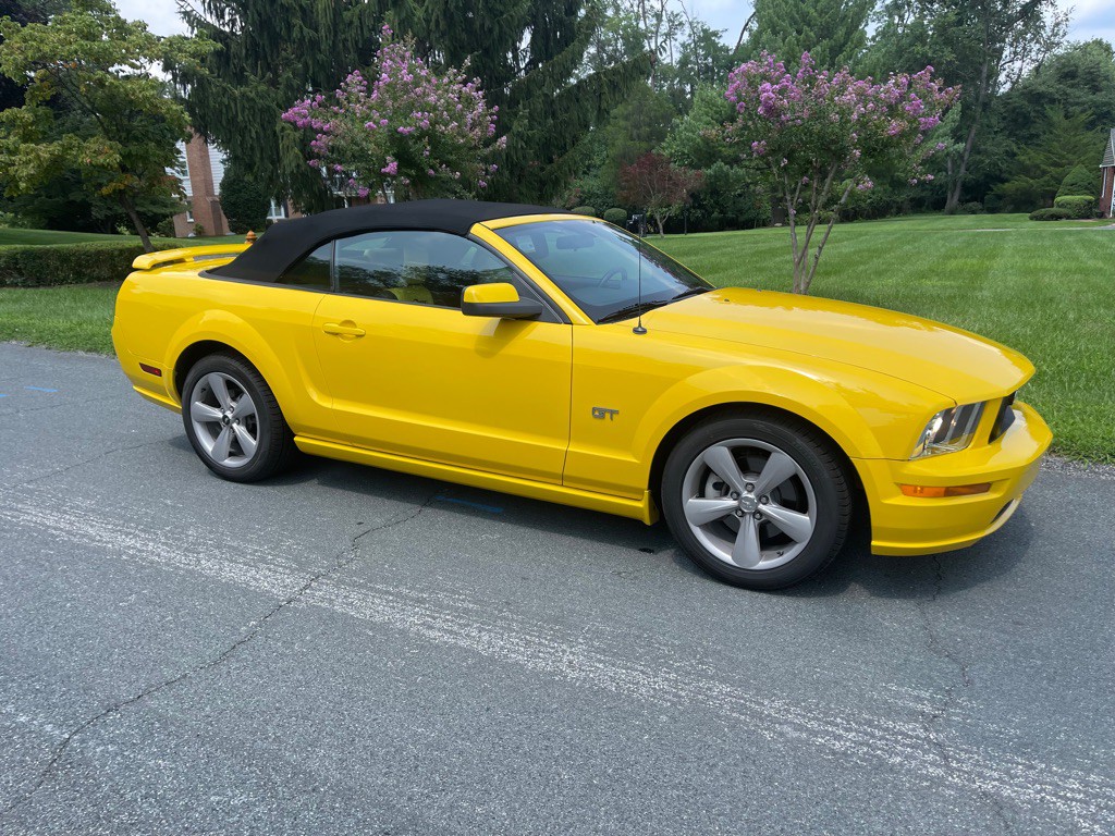 2006 Ford Mustang Image 1
