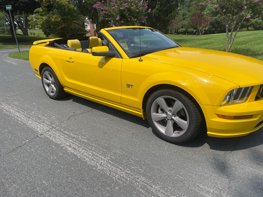 2006 Ford Mustang Image 13