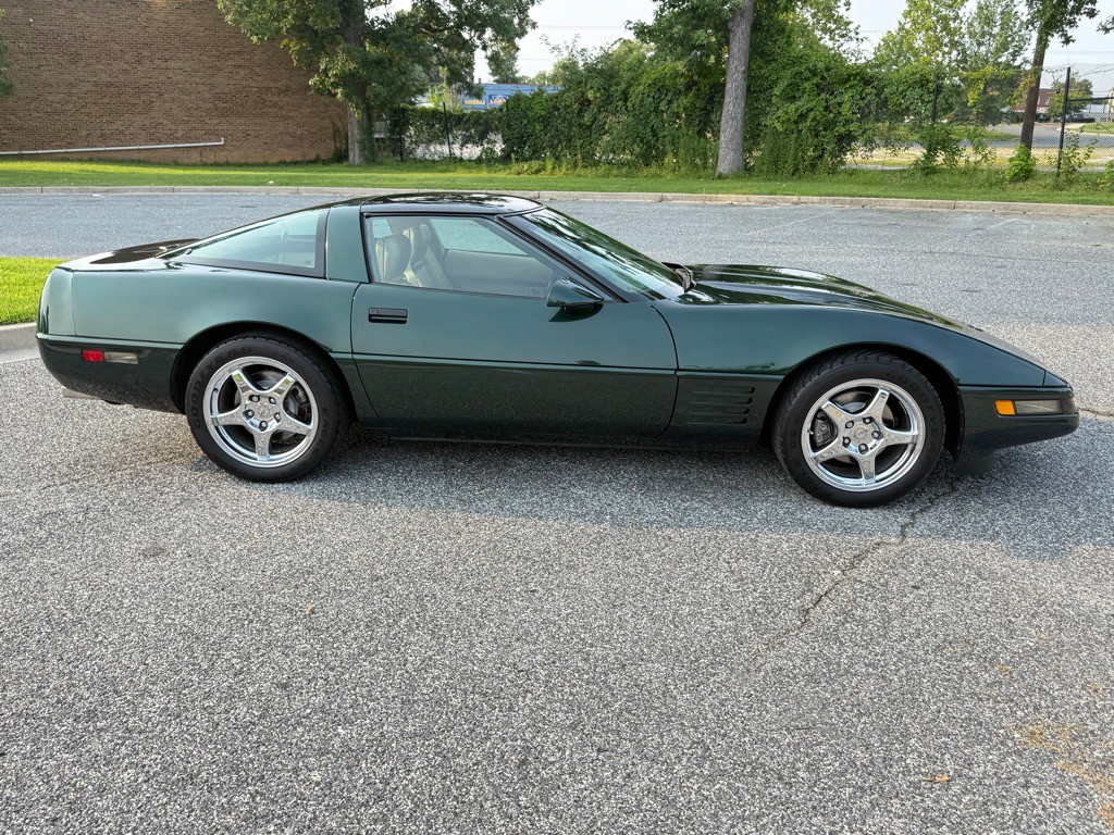 1992 Chevrolet Corvette Image 3