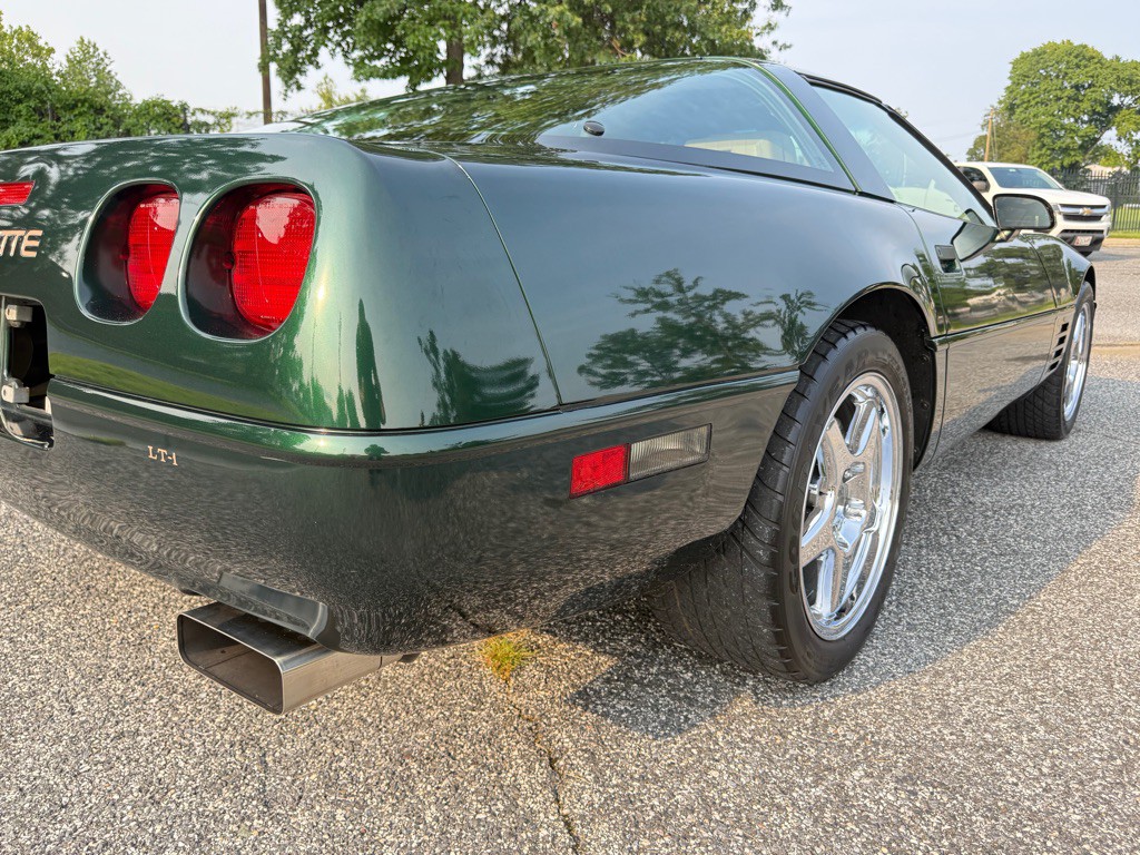 1992 Chevrolet Corvette Image 10