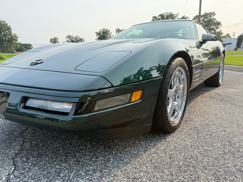 1992 Chevrolet Corvette Image 12