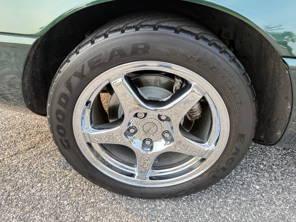 1992 Chevrolet Corvette Image 15