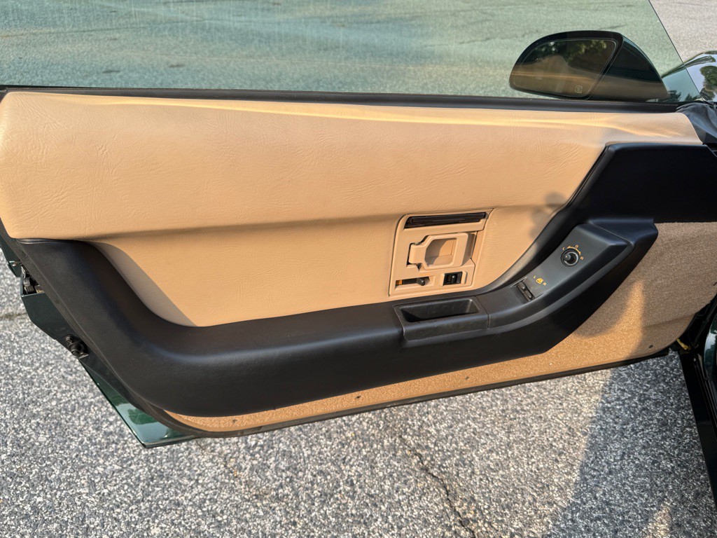 1992 Chevrolet Corvette Image 20