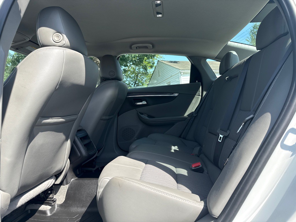 2018 Chevrolet Impala Image 8
