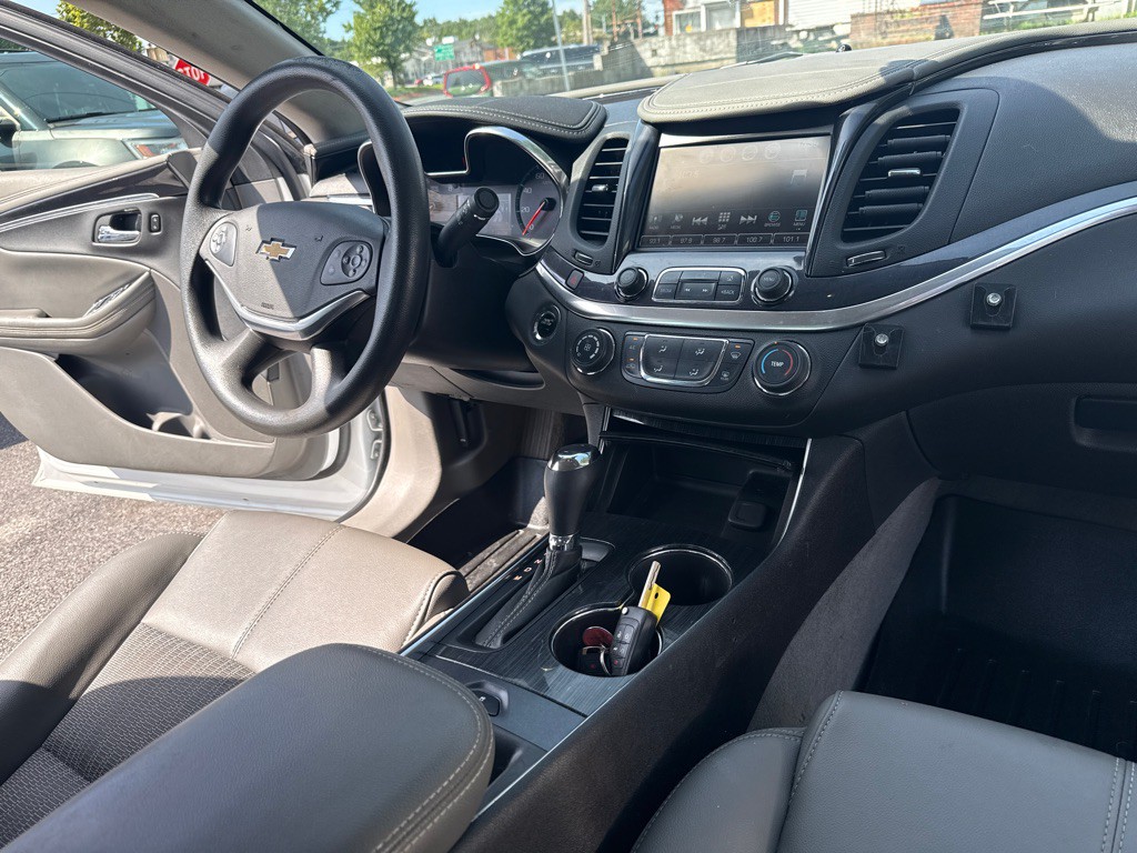 2018 Chevrolet Impala Image 10