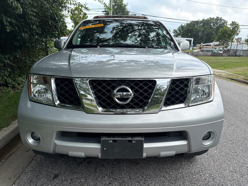 2005 Nissan Pathfinder Image 3