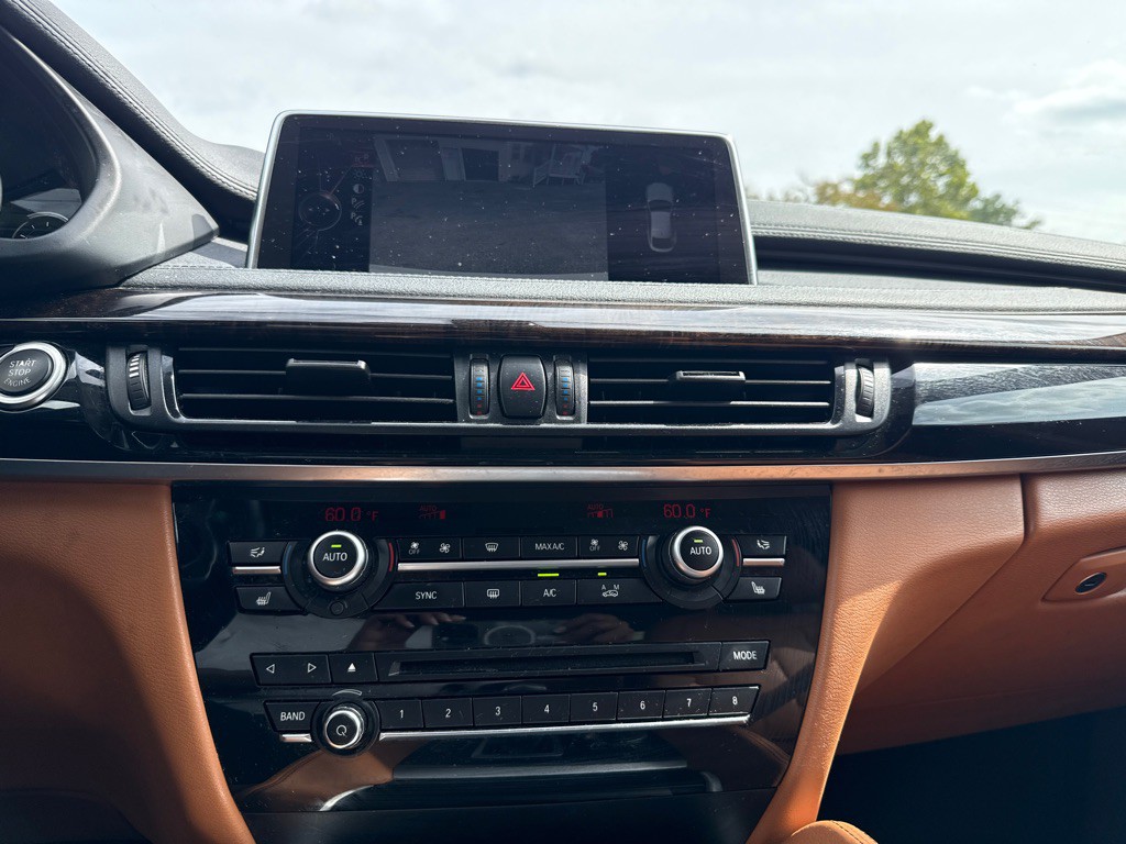 2016 BMW X6 Image 13