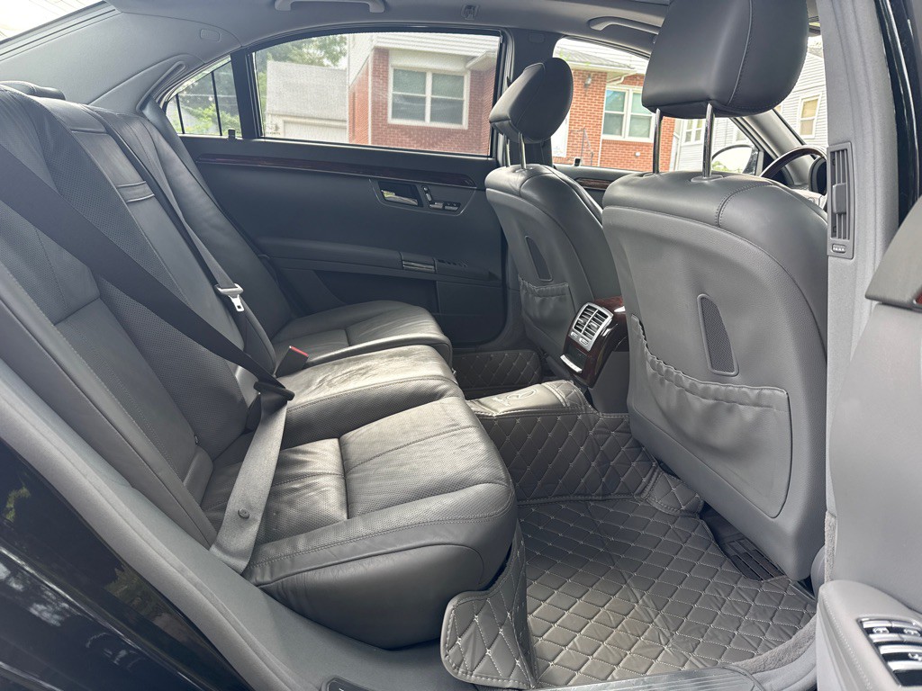 2007 Mercedes-Benz S-Class Image 10
