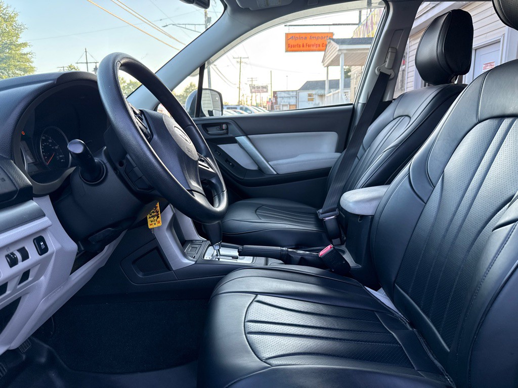 2014 Subaru Forester Image 11