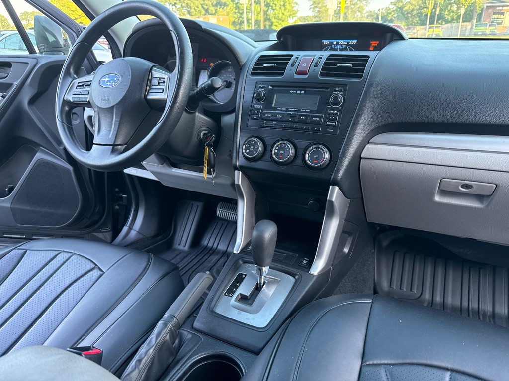 2014 Subaru Forester Image 17