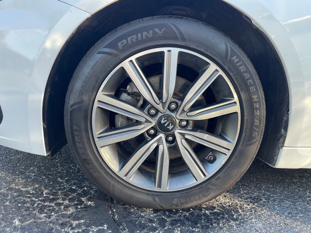 2019 Kia Optima Image 7