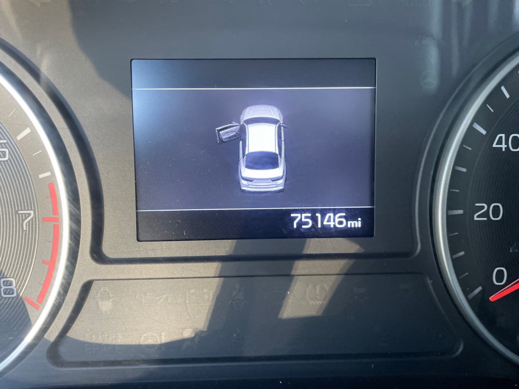 2019 Kia Optima Image 9