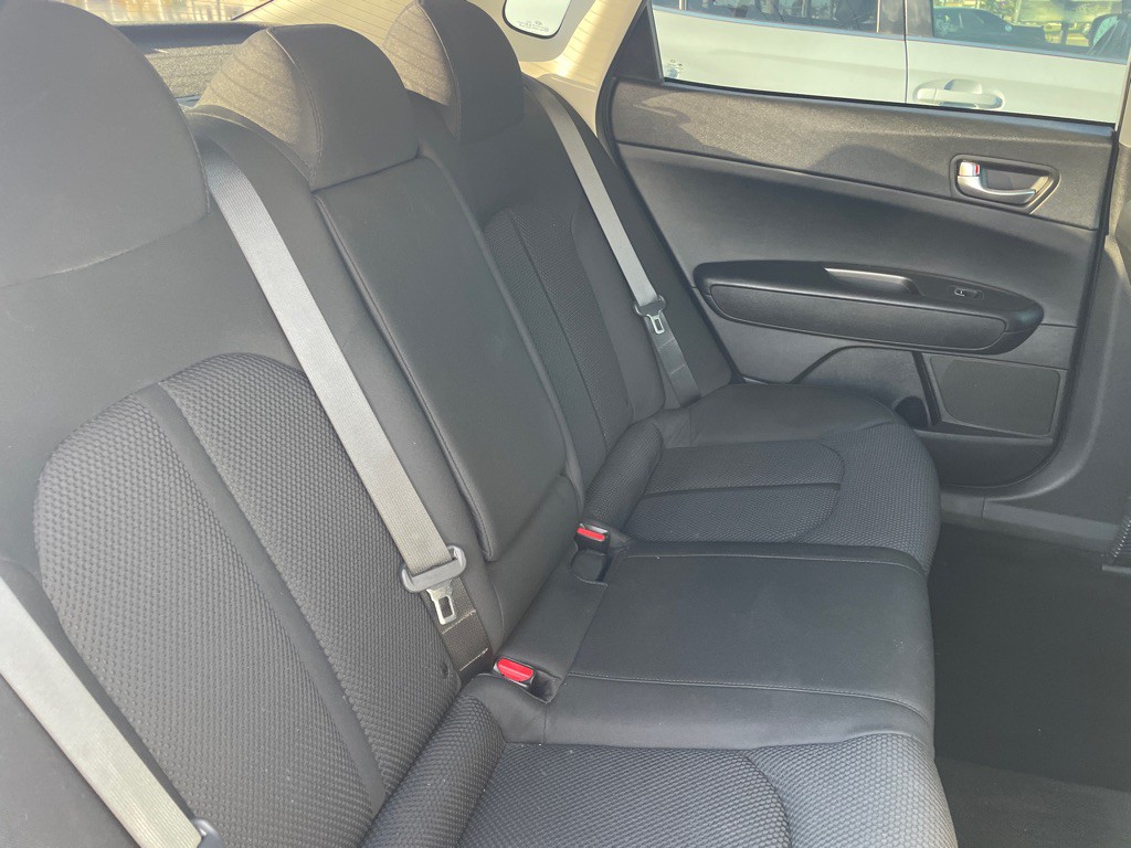 2019 Kia Optima Image 24