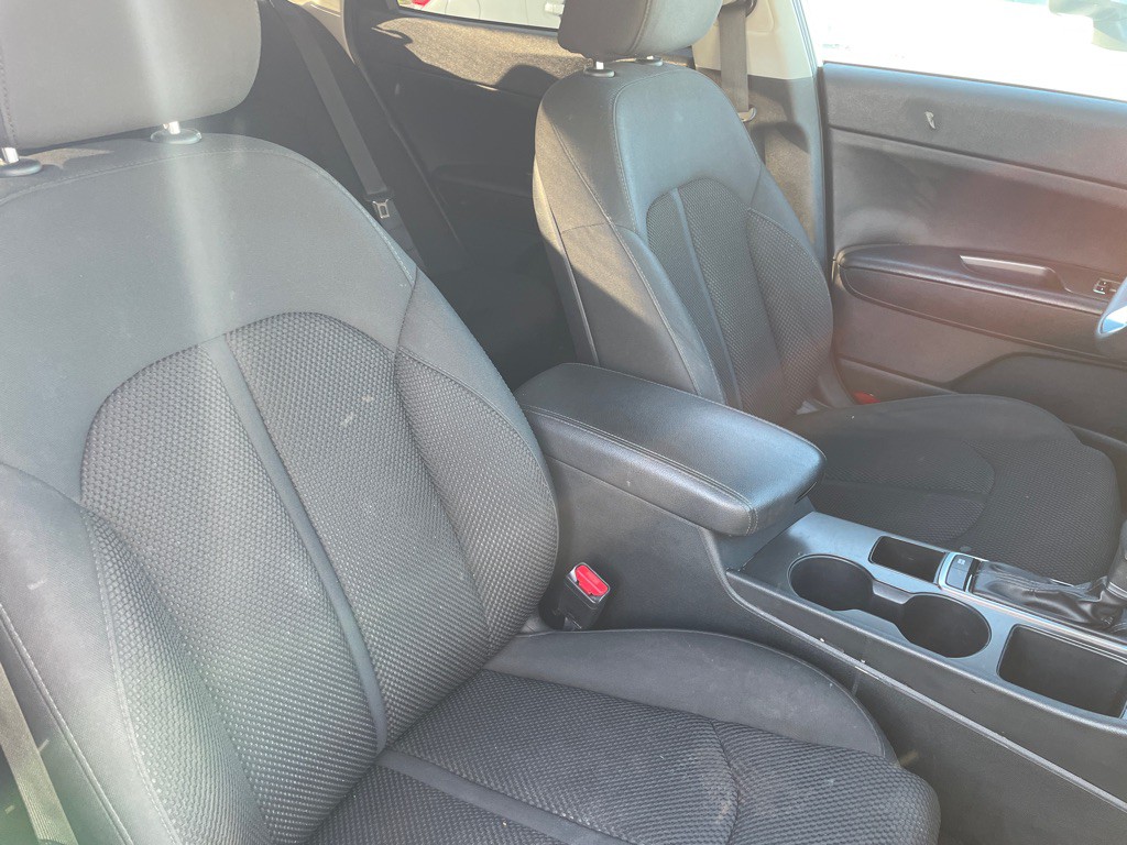 2019 Kia Optima Image 25
