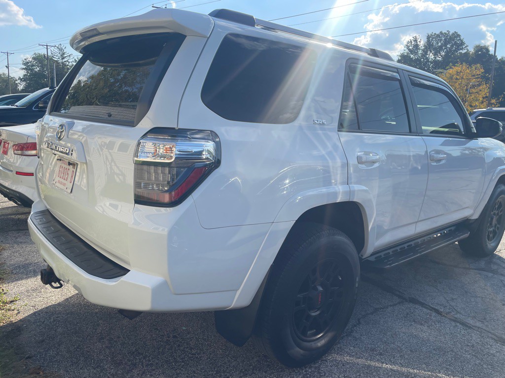 2021 Toyota 4Runner Image 4
