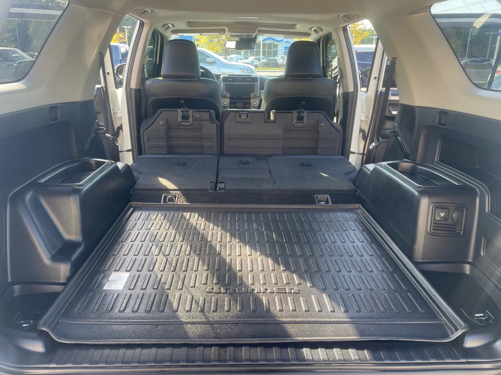 2021 Toyota 4Runner Image 22