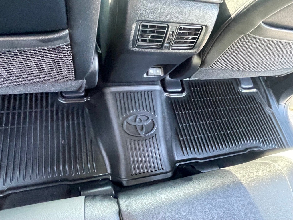 2021 Toyota 4Runner Image 26