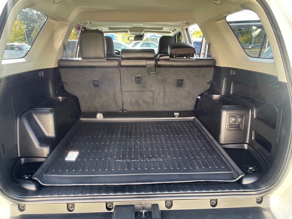 2021 Toyota 4Runner Image 27