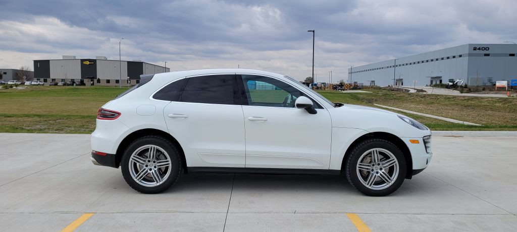2015 Porsche Macan Image 7