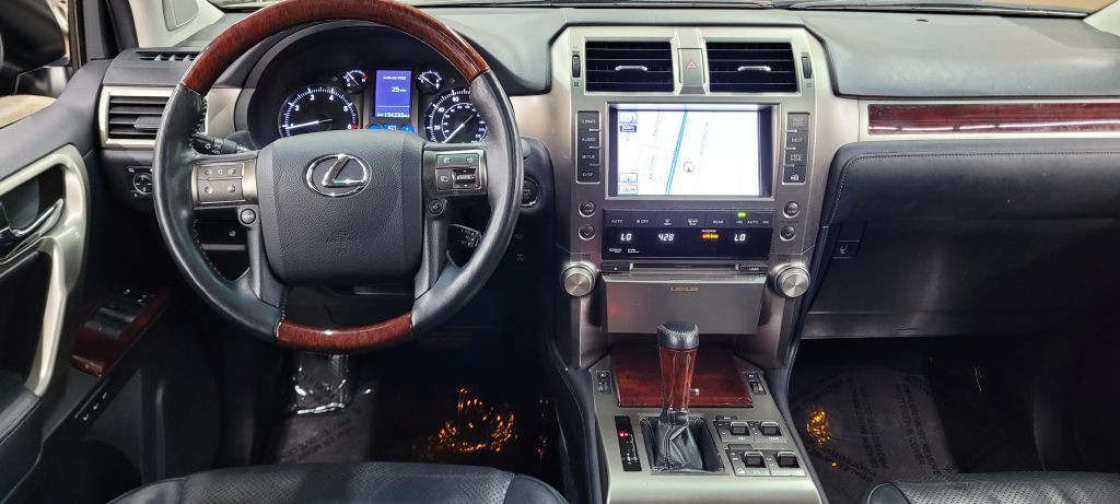 2011 Lexus GX 460 Image 8