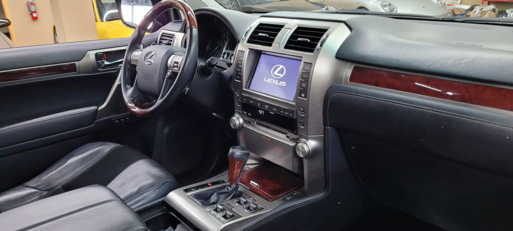 2011 Lexus GX 460 Image 9