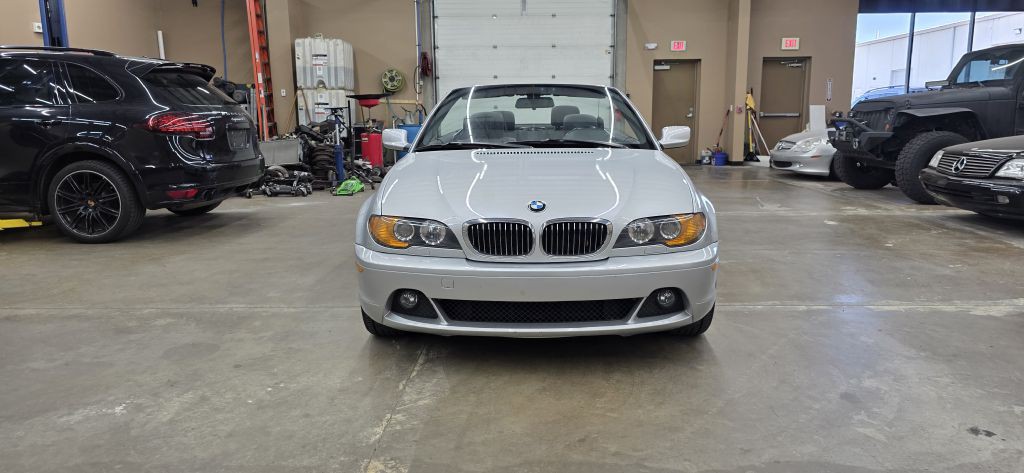 2004 BMW 3 Series Image 1
