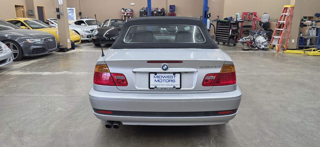 2004 BMW 3 Series Image 11