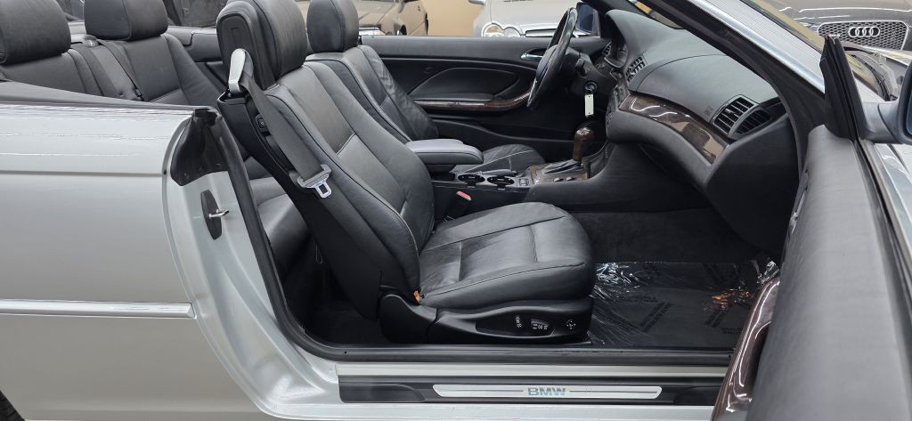 2004 BMW 3 Series Image 16