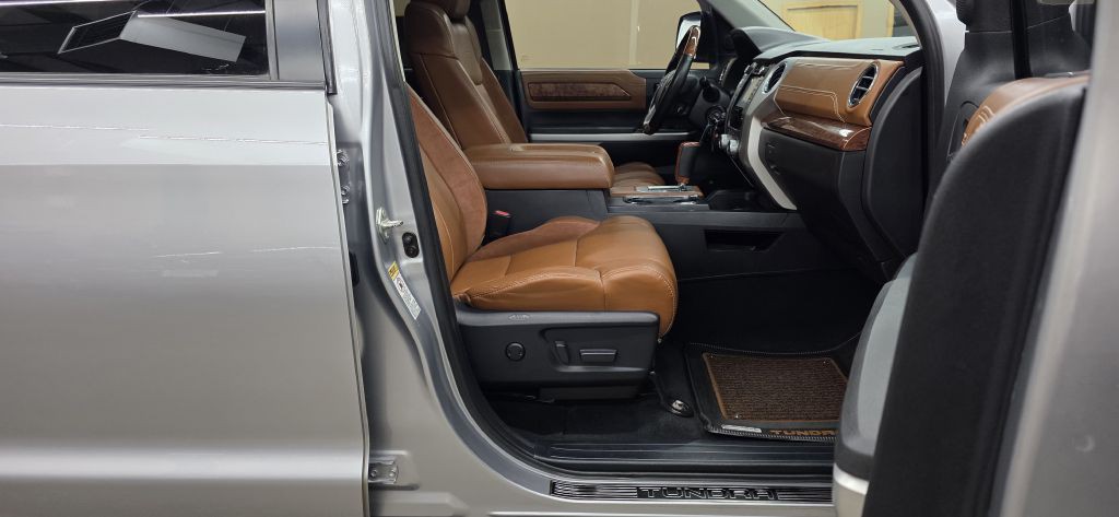 2014 Toyota Tundra Image 11