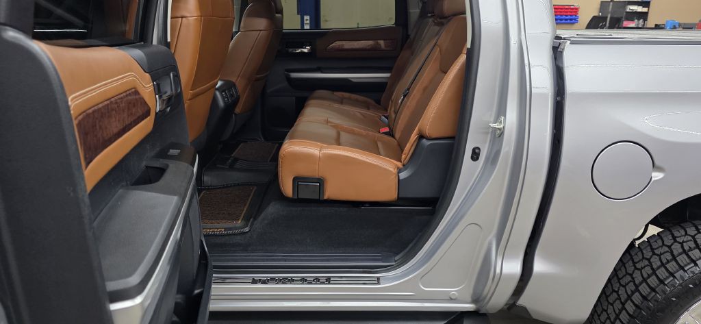 2014 Toyota Tundra Image 12