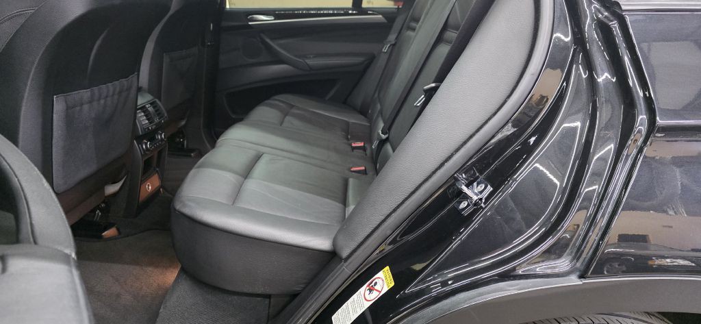 2009 BMW X5 Image 12
